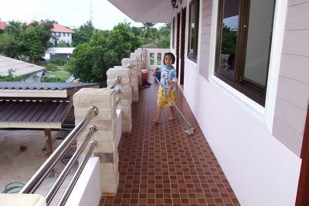Condo — photo 1