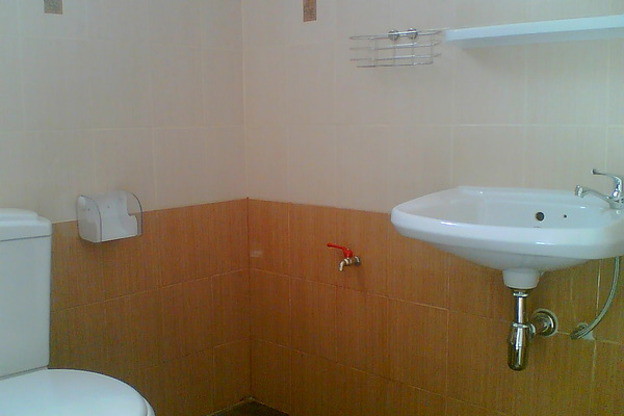 Condo · Huai Khwang, bangkok — photo 2