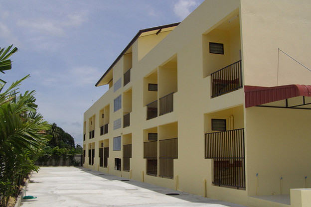 Condo — photo 2