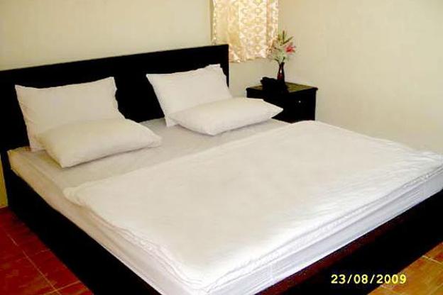 Condo · Bangkok Yai, bangkok — photo 1