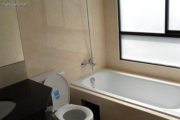 Condo · Phra Nakhon, bangkok — photo 3