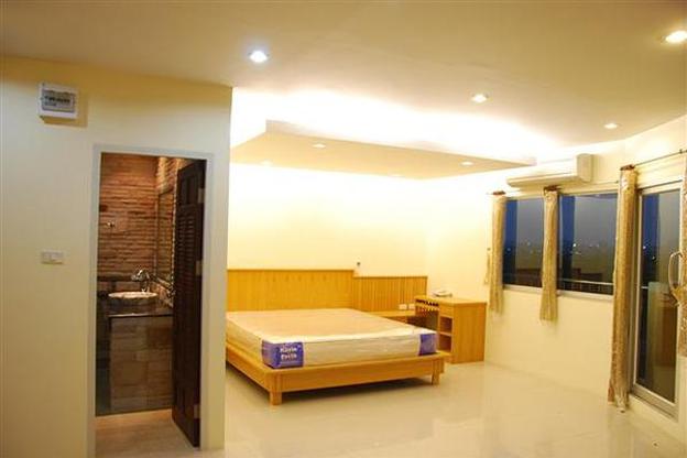 Condo · Mueang Samut Prakan — photo 2