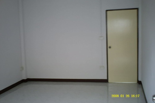 Condo · Mueang Nonthaburi — photo 2