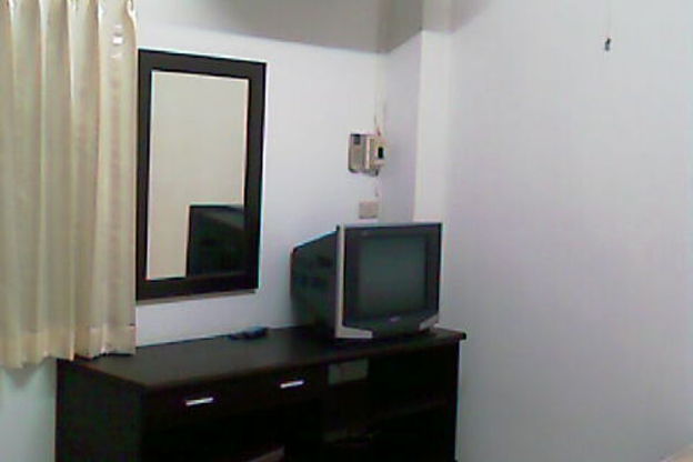 Condo · Bang Kapi, bangkok — photo 2