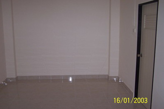 Condo · Phra Khanong, bangkok — photo 2