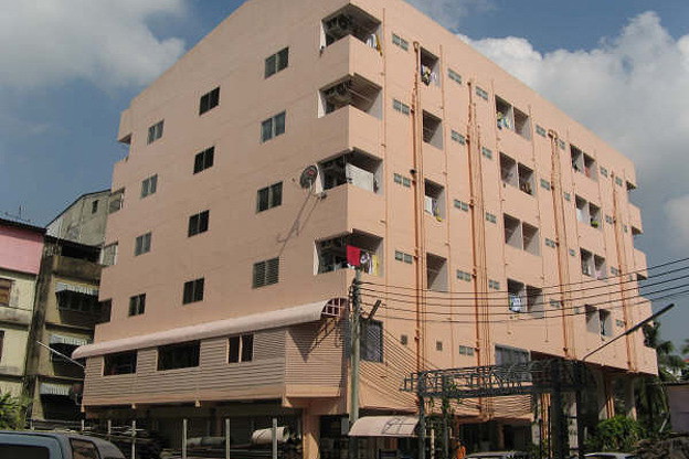 Condo · Bang Kapi, bangkok — photo 1