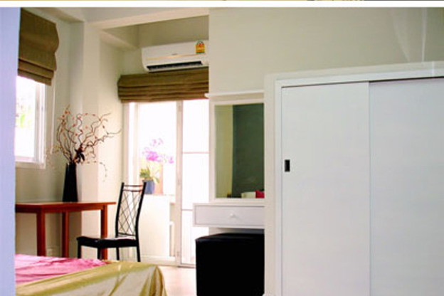 225 APARTMENT — photo 1