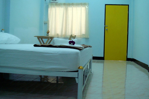 Condo · Phra Nakhon, bangkok — photo 3
