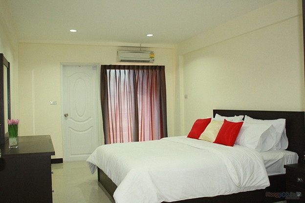 Condo · Huai Khwang, bangkok — photo 2