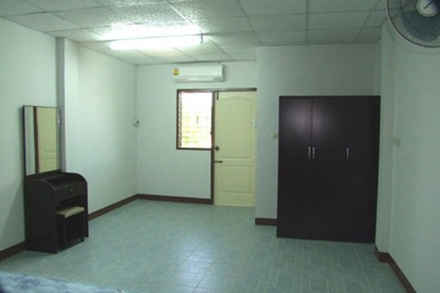 Condo — photo 3