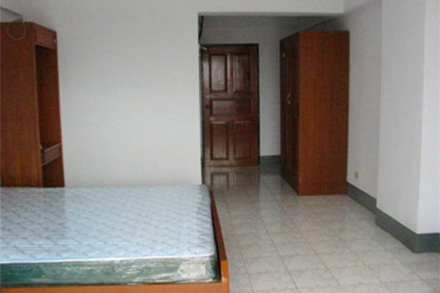 Condo · Phra Nakhon, bangkok — photo 2