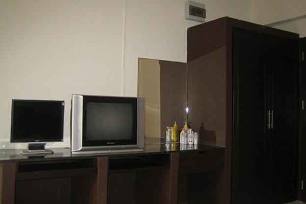 Condo · Wang Thonglang, bangkok — photo 2