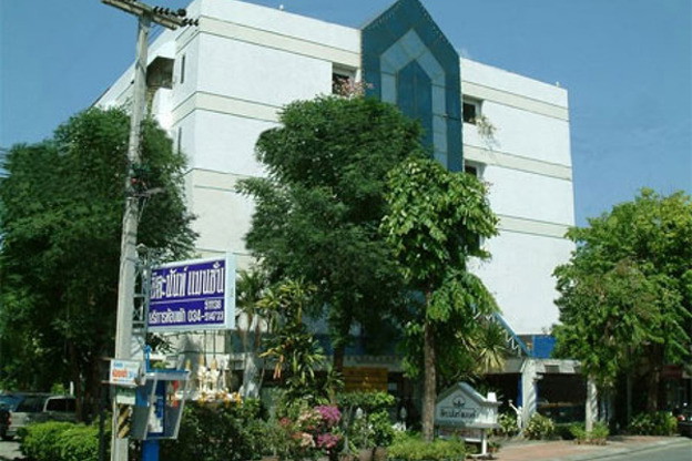 Condo — photo 1