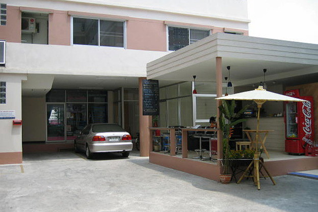 Condo · Wang Thonglang, bangkok — photo 3