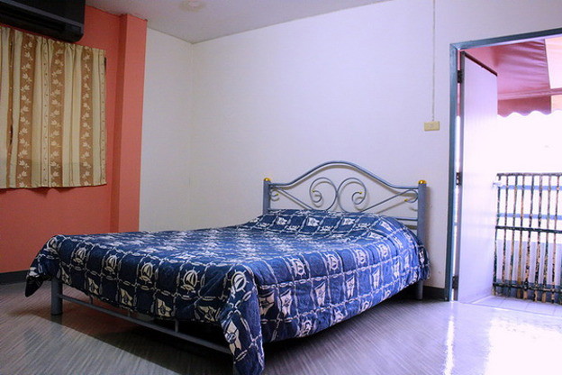 Condo · Phra Nakhon, bangkok — photo 2