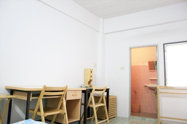 Condo — photo 1