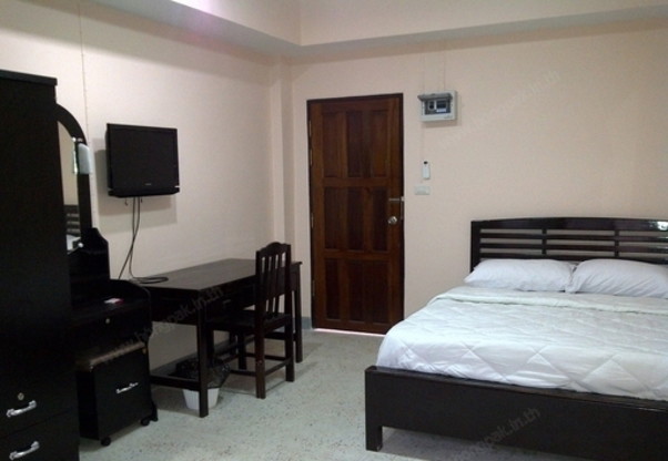 Condo — photo 2