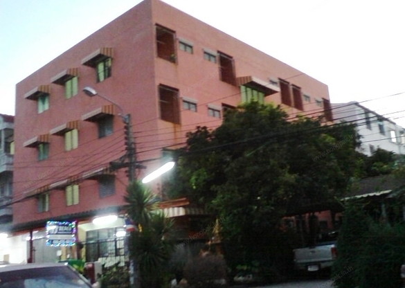 Condo · Mueang Samut Prakan — photo 1