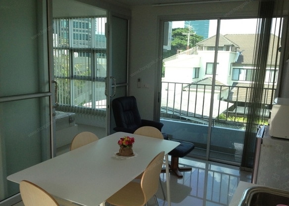 Earl House — photo 5