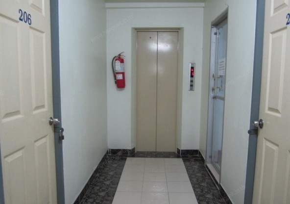 Condo — photo 3