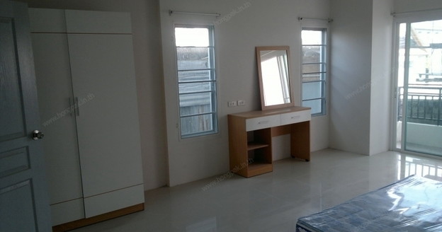 Condo — photo 4