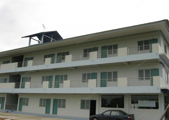 Condo — photo 1