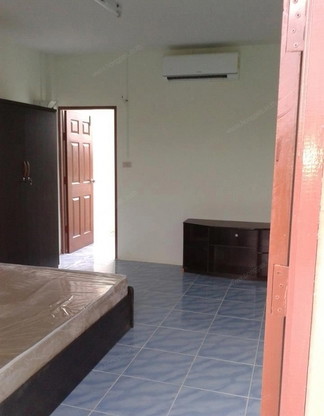 Condo — photo 2