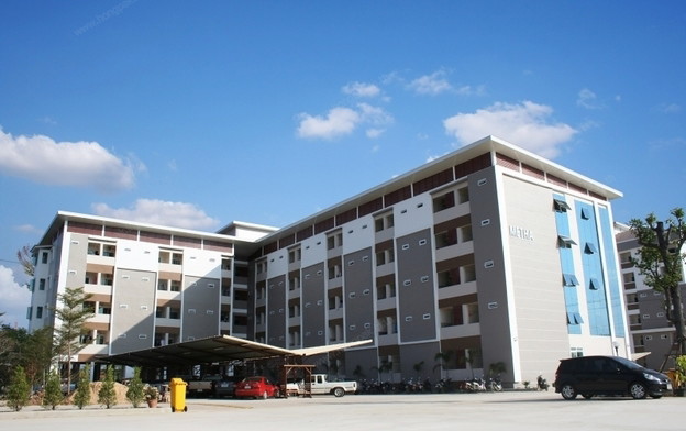 Condo — photo 2