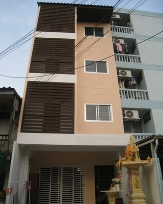 Condo · Huai Khwang, bangkok — photo 1