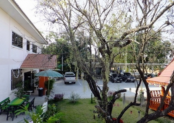 Condo — photo 2