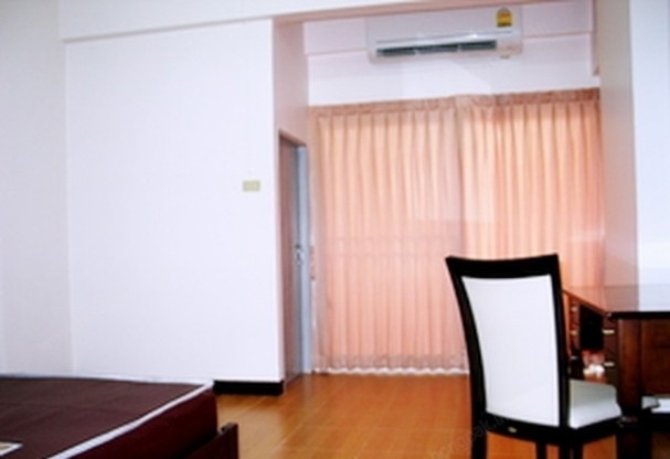 Condo · Lat Phrao, bangkok — photo 2