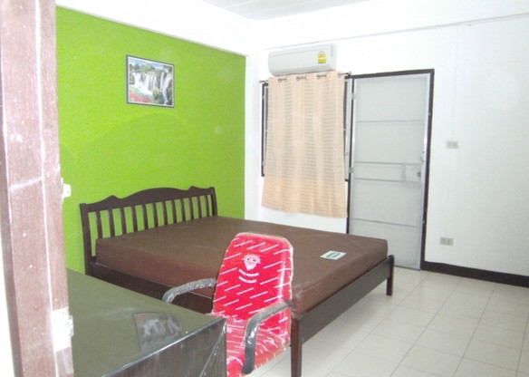 Condo — photo 2