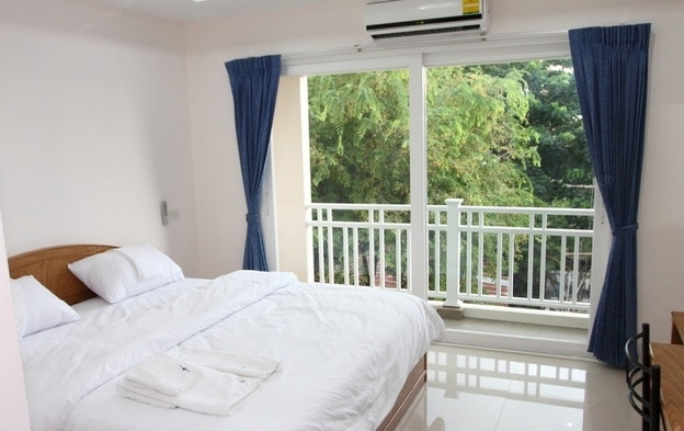 Condo — photo 3