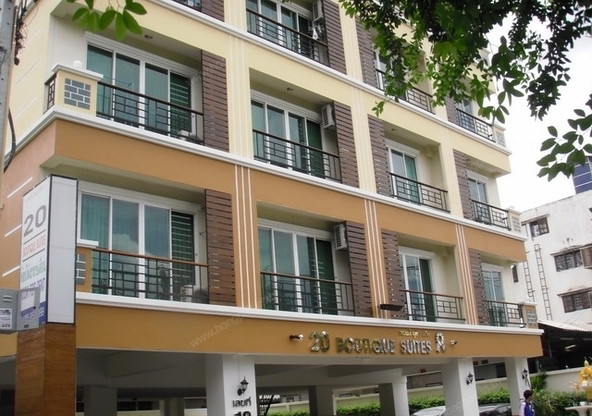 Condo · Huai Khwang, bangkok — photo 2