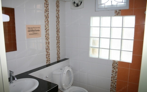 Condo — photo 2