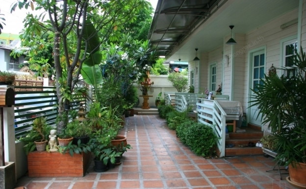 Condo · Bang Khen, bangkok — photo 2