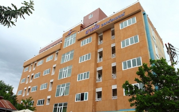 Condo — photo 1