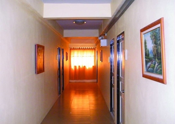 Condo — photo 2