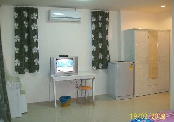 Condo — photo 2
