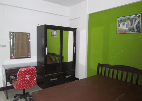 Condo — photo 1