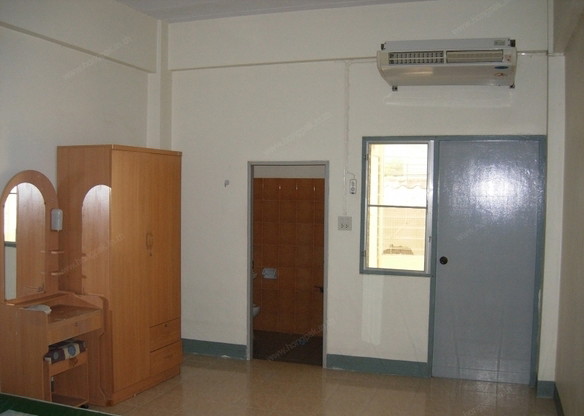 Condo — photo 3