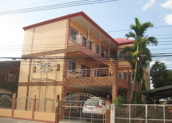 Condo — photo 2