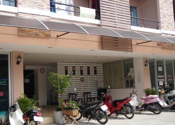 Condo · Bang Kapi, bangkok — photo 1