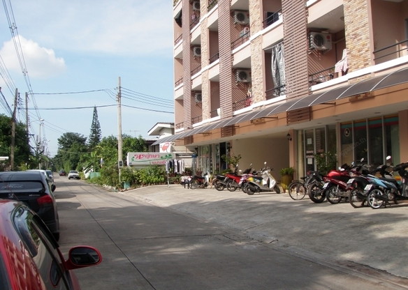 Condo · Bang Kapi, bangkok — photo 4