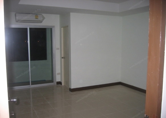 Condo · Phra Khanong, bangkok — photo 4