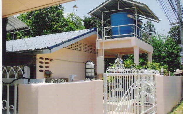 Condo — photo 1