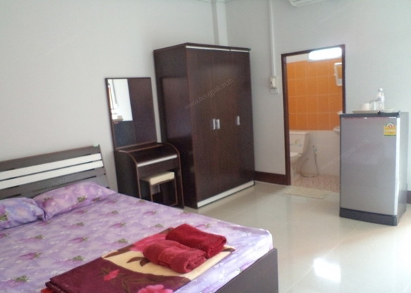 Condo — photo 1