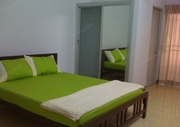 Condo — photo 2