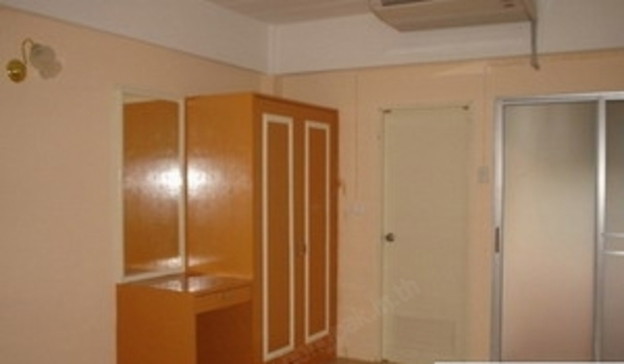 Condo · Phra Khanong, bangkok — photo 2