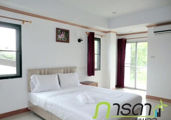 Condo — photo 3